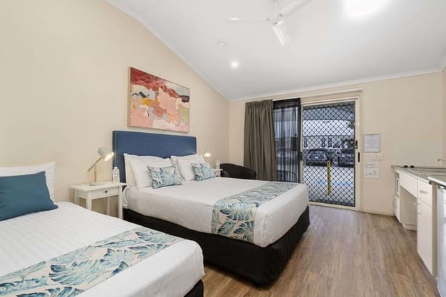 Deluxe Room, Multiple Beds, Accessible, Kitchenette
