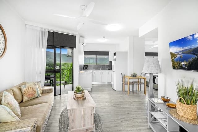 Deluxe Family Ocean View Apartments