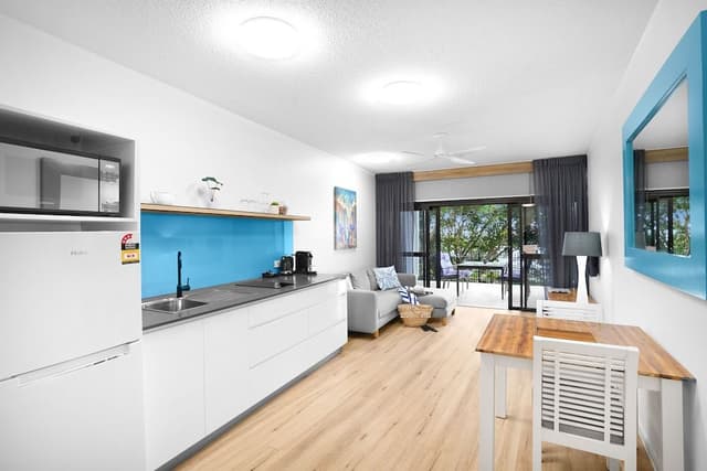Deluxe Ocean View Studio Apartment
