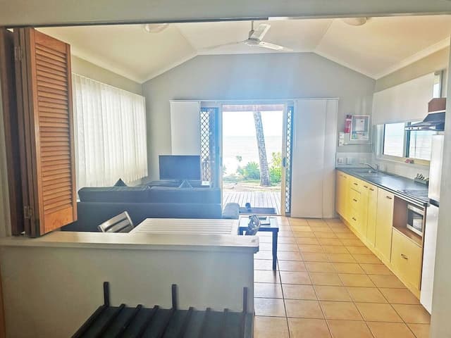 Deluxe Studio, 1 Queen Bed with Sofa bed, Ocean View