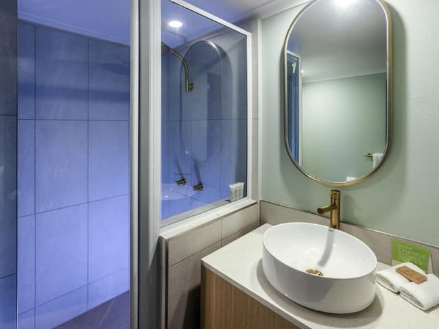 Superior Room, 1 King Bed