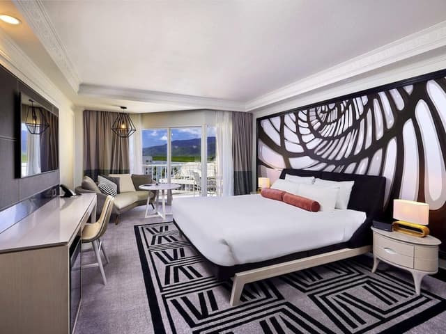 Rejuvenated Deluxe Room, Harbour View