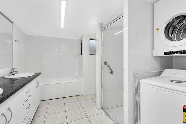 Superior Three Bedroom Sea View Apartment