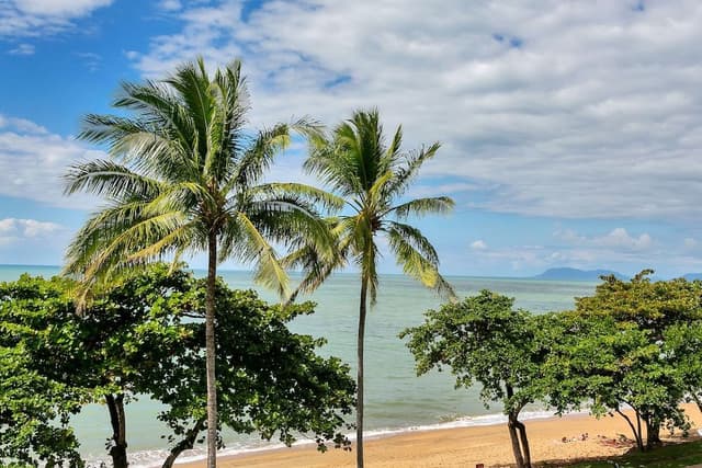 Superior Three Bedroom Sea View Apartment