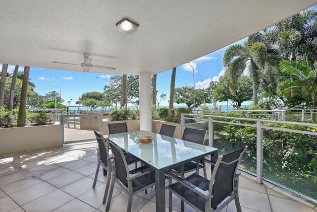 Penthouse, 3 Bedrooms, Oceanfront (Ground Floor)