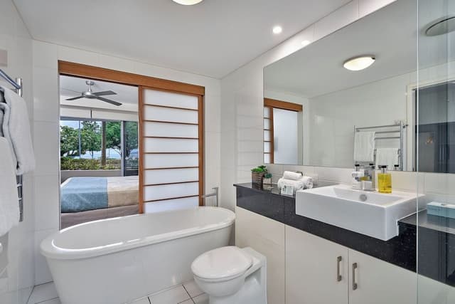 Penthouse, 3 Bedrooms, Oceanfront (Ground Floor)