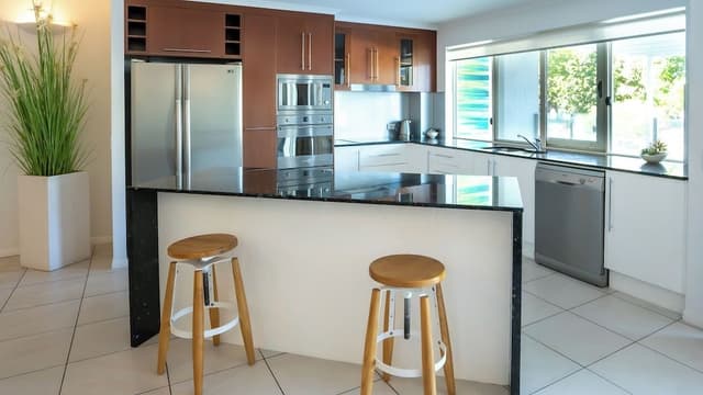 Corner Three Bedroom Swimout Apartment