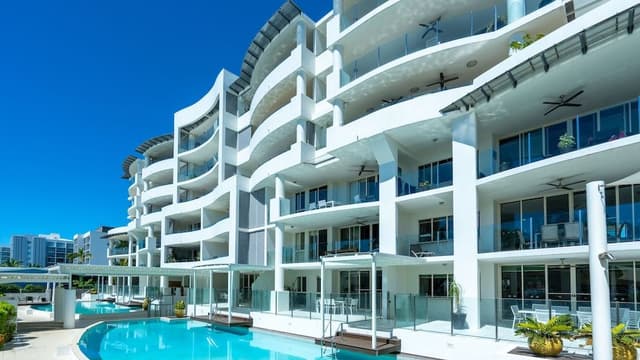 Three Bedroom Swimout Apartment