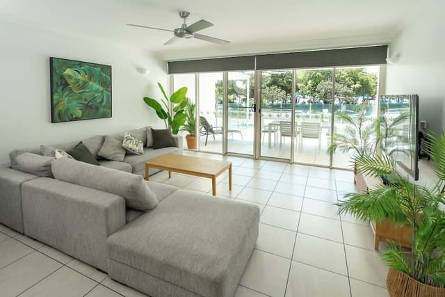 Three Bedroom Swimout Apartment