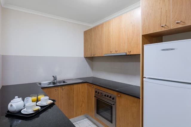 One Bedroom Apartment with Kitchen