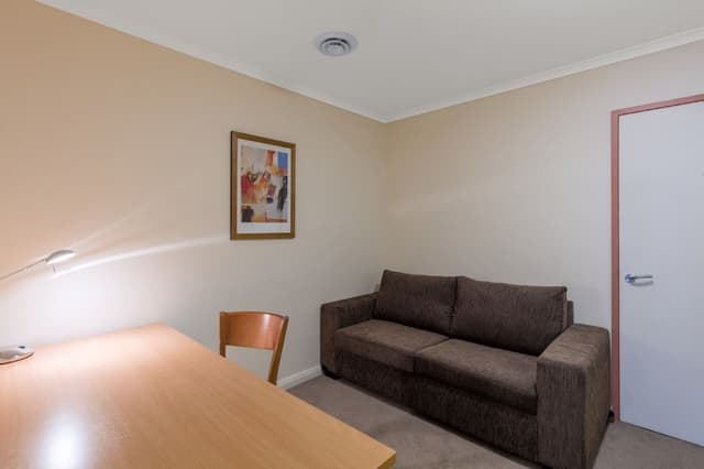 One Bedroom Apartment with Office