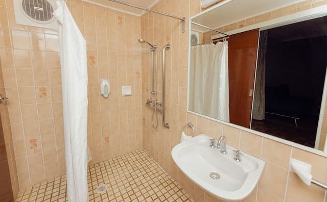 Twin Room, Multiple Beds