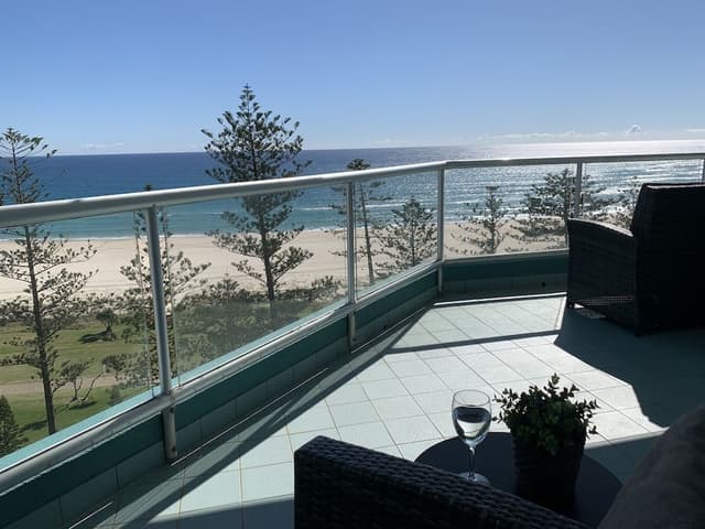 2 Bedroom Apartment - 5 Night Stay