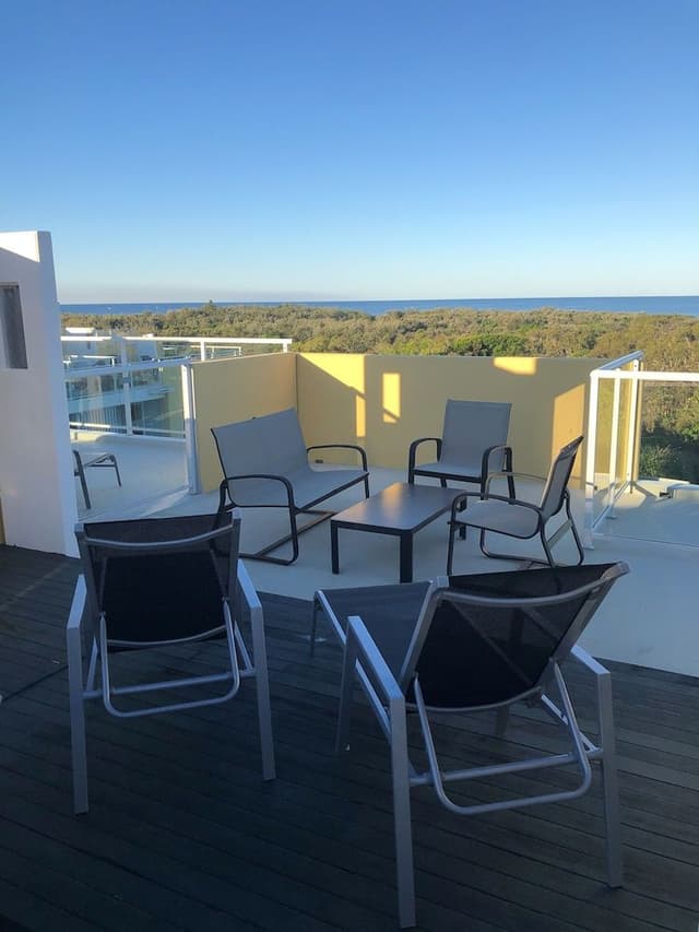 Two bedroom Apartment with Seaview Rooftop
