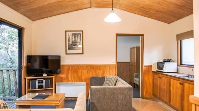 Superior 2 Bedroom Chalet - Sleeps 4