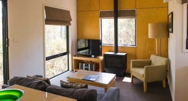 Deluxe Studio Spa Chalet - Sleeps 2
