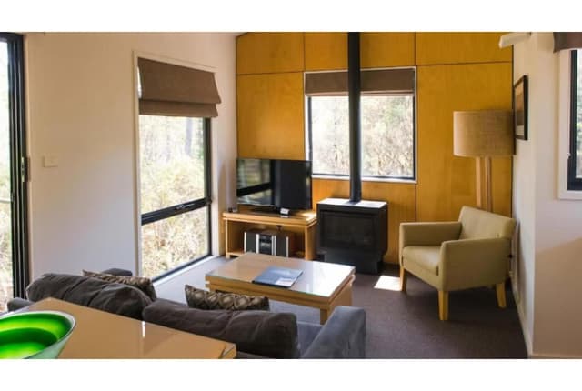 Deluxe Studio Spa Chalet - Sleeps 2