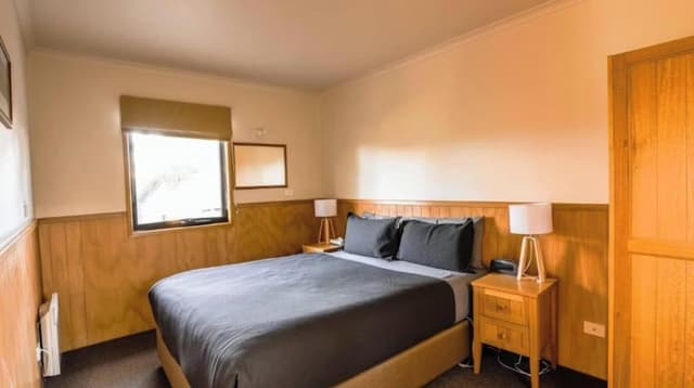 Superior 2 Bedroom Chalet - Sleeps 4