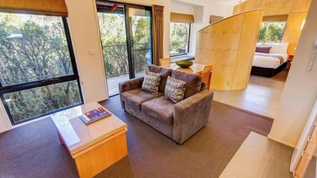 Deluxe Studio Spa Chalet - Sleeps 2