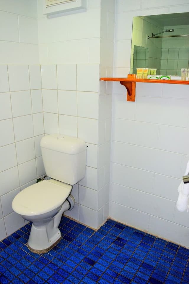 Queen Standard 1 Bedroom Apartment (2nd Floor)