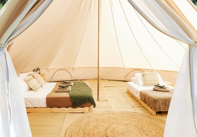 Riverside Bell Tent - Campground