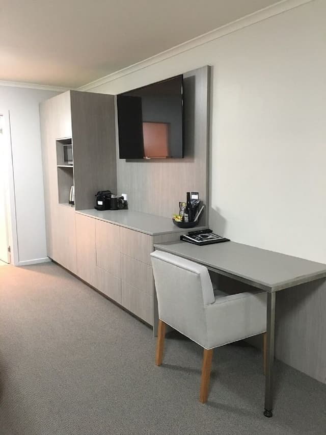 Suite, 1 King Bed