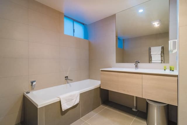 Suite, 1 King Bed