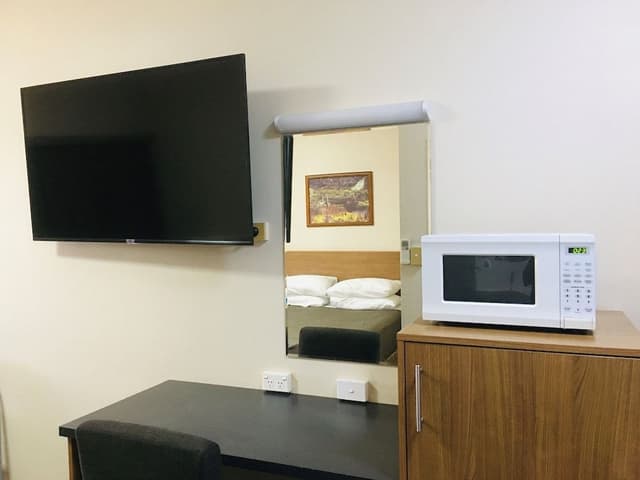 Standard Family - Queen Bed and 2 Single Beds