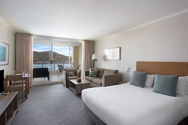 Studio Suite (Spa, Town-Hinterland View)