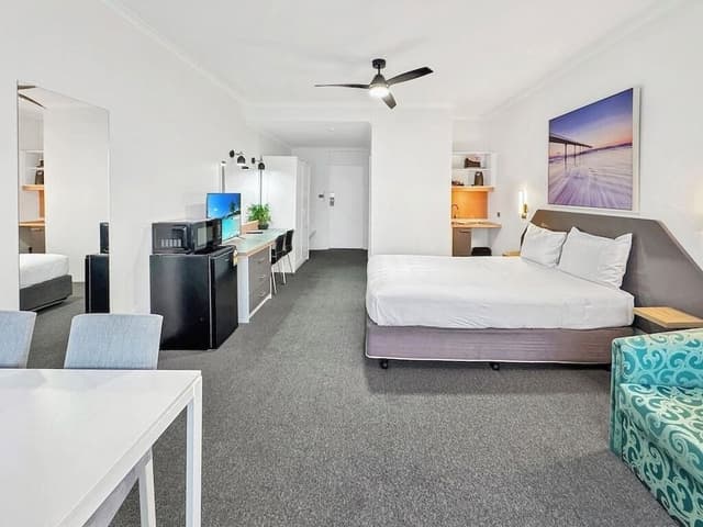 Superior Room, 1 Queen Bed, Non Smoking (Premium queen)