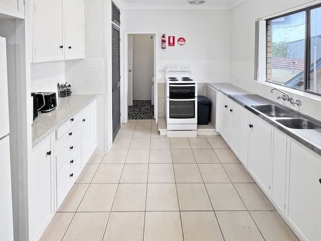 Standard Apartment, 3 Bedrooms, Non Smoking, Kitchen (3 BEDROOM UNIT)