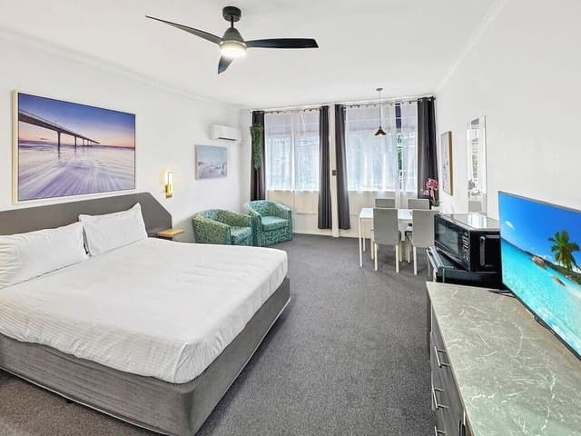 Superior Room, 1 Queen Bed, Non Smoking (Premium queen)
