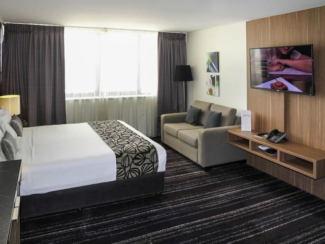 Apartment, 1 King Bed (Privilege)