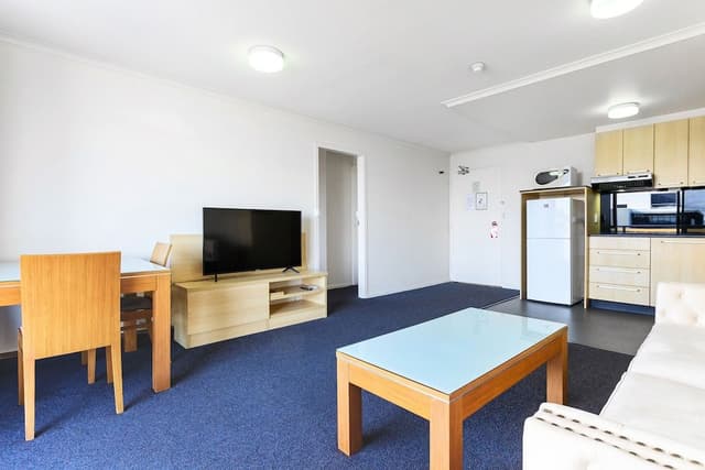 King Room Level 6