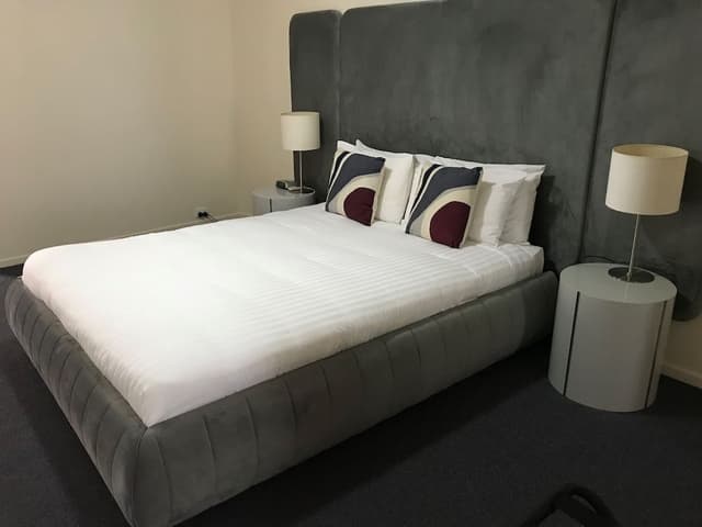 King Room Level 6