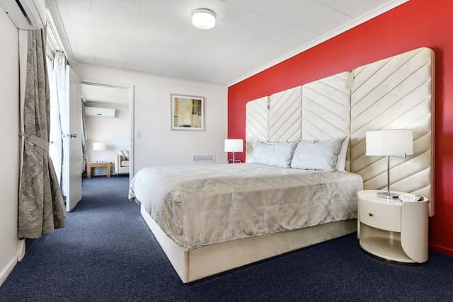 King Room Level 7
