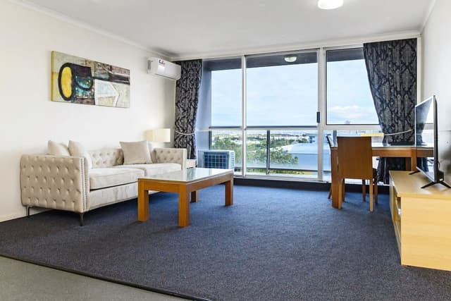 King Room Level 7