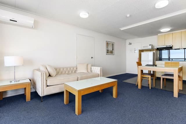 King Room Level 7