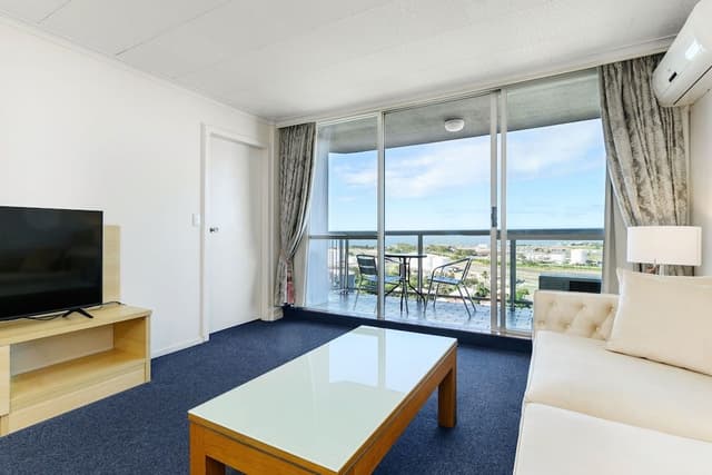 King Room Level 7