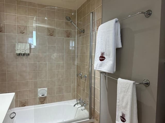King Room Level 7