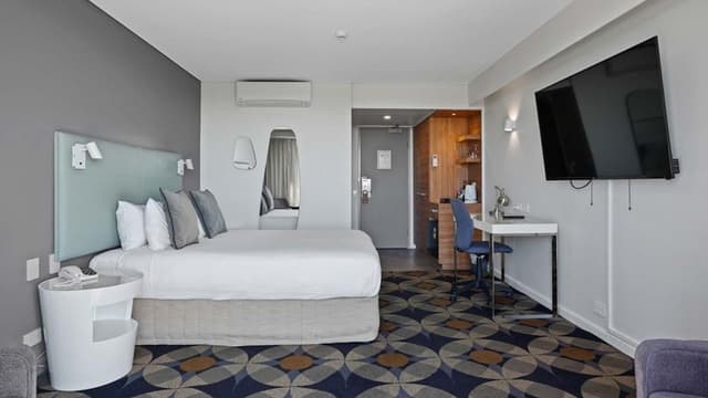 Superior Queen Room