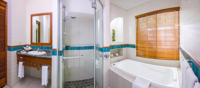 Reef Suite Room