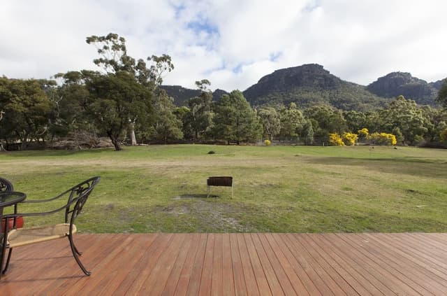 2 Bedroom Bellfield Studio