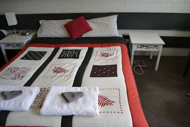 Standard Queen Motel Room