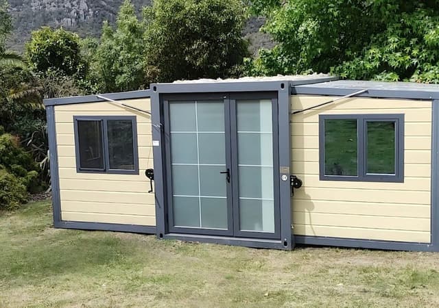 2 Bedroom Mount William Cabin