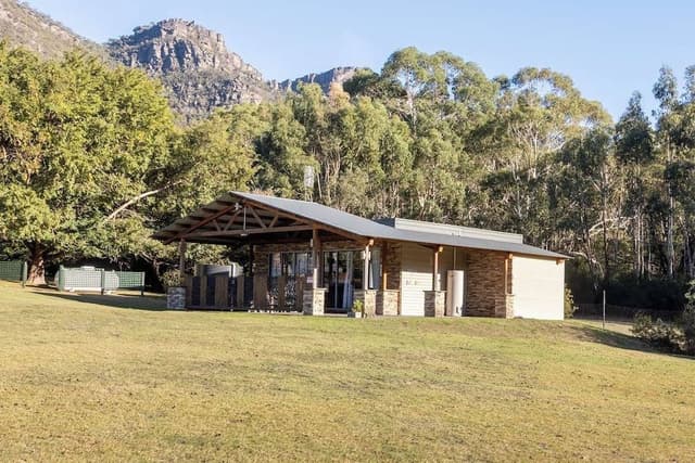 3 Bedroom Cottage - The Pinnacle