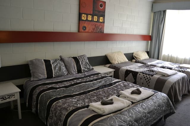 Family Motel Room for 4 Guests