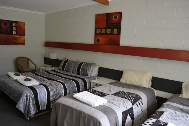 Family Motel Room for 4 Guests