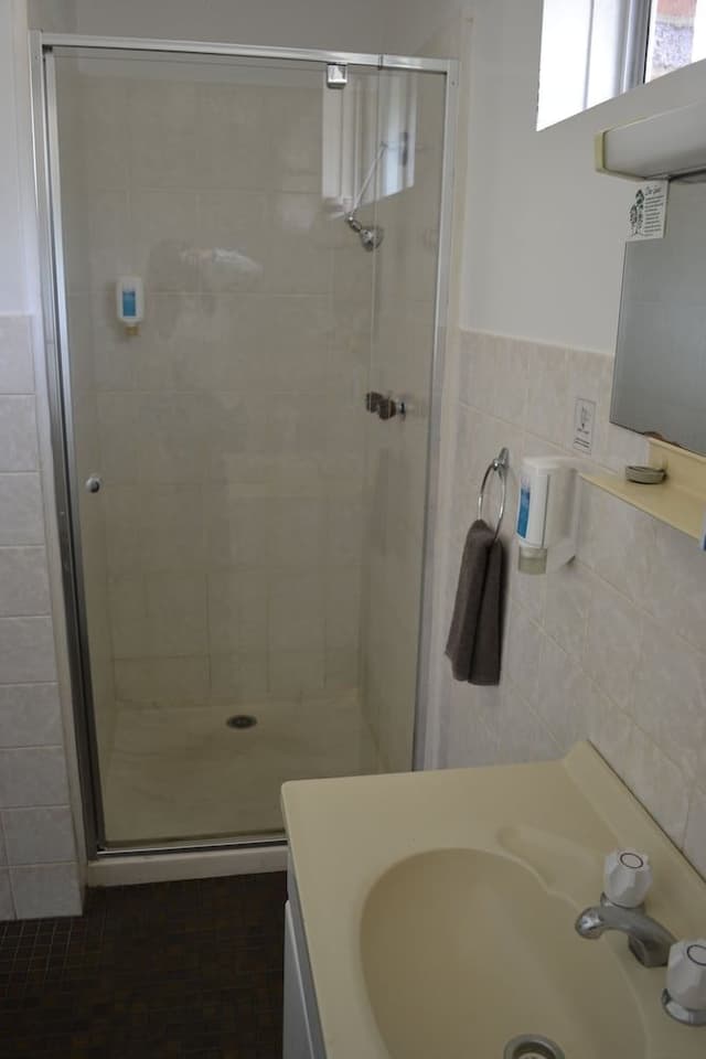 Standard Queen Motel Room
