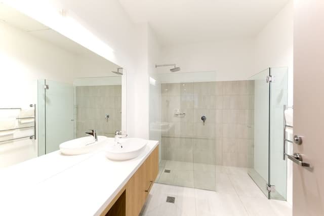 Superior Waterfront King Room